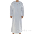 Abbigliamento islamico abito saudita per uomini abaya